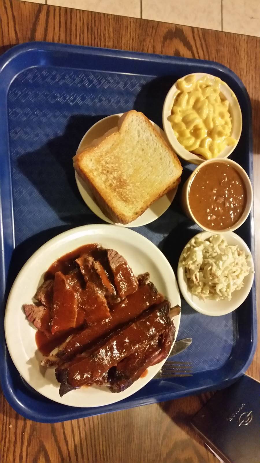 Thomas Bar B-Q | restaurant | 1503 N Loop W, Houston, TX 77008, USA | 7138684410 OR +1 713-868-4410