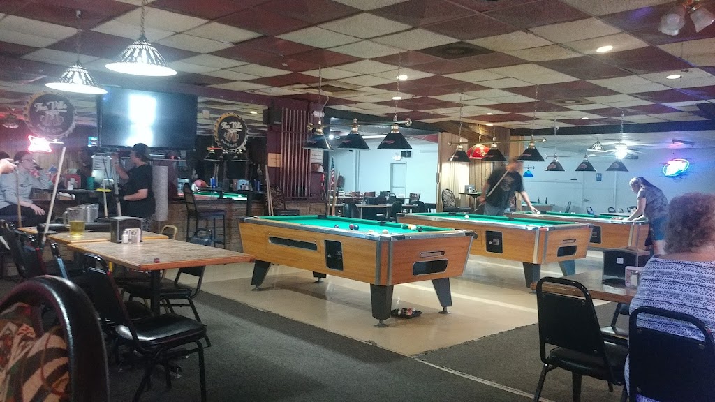 The Ville Pub & Grill | restaurant | 2300 Woodland Ave, Coffeyville, KS 67337, USA | 6202516680 OR +1 620-251-6680