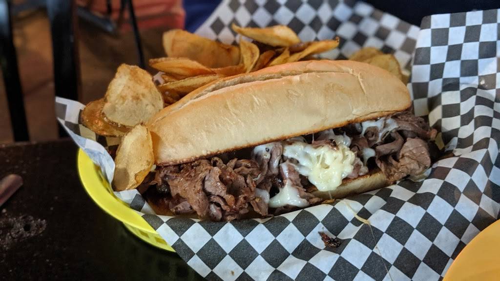 Charlies Sports Grill | restaurant | 14530 Northeast 20th Street, Choctaw, OK 73020, USA | 4052815757 OR +1 405-281-5757