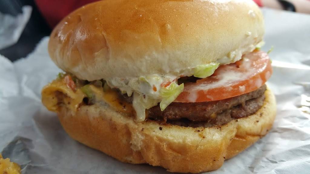 Rays Drive-In | restaurant | 20 N Beacon Blvd, Grand Haven, MI 49417, USA | 6168423400 OR +1 616-842-3400