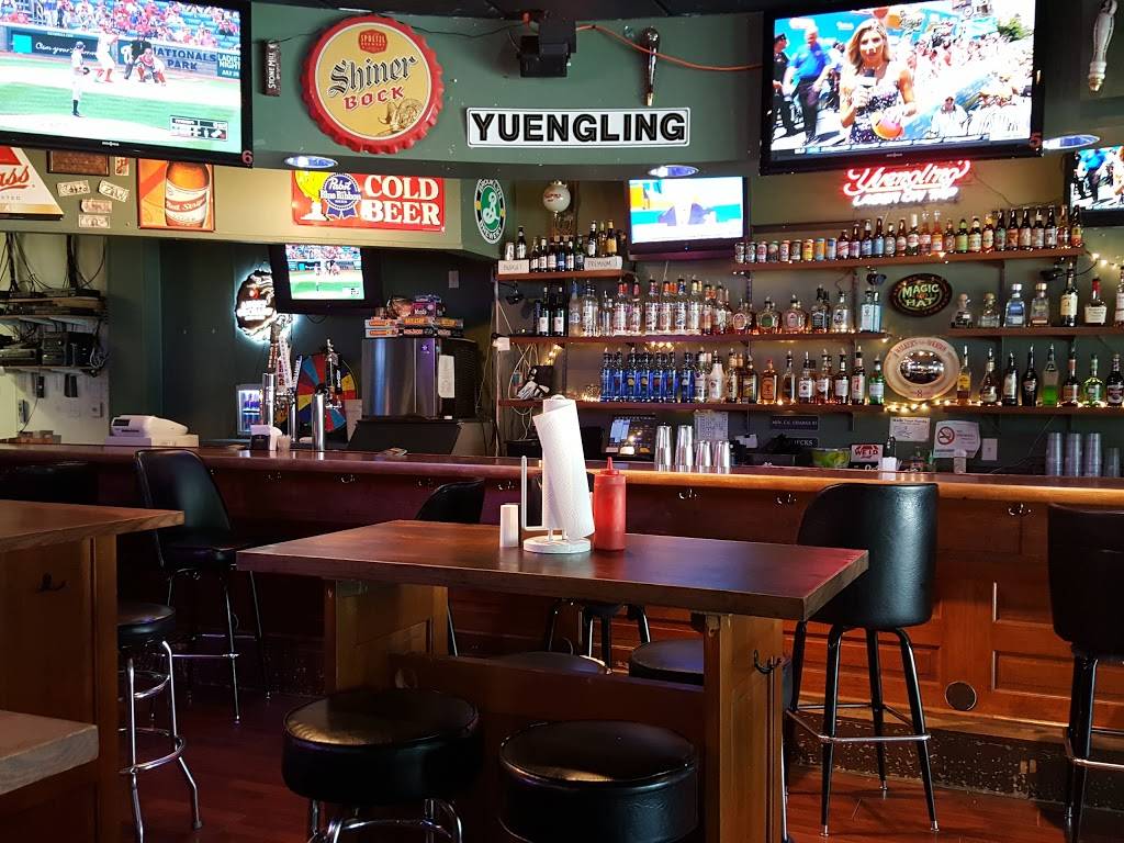 Ba-Da Wings | restaurant | 2161 Avent Ferry Rd, Raleigh, NC 27606, USA | 9198323902 OR +1 919-832-3902