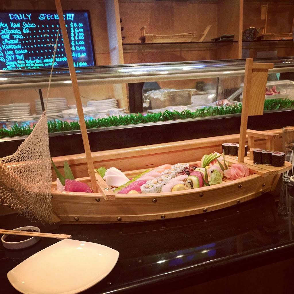 Samurai Hibachi & Sushi Bar | restaurant | 4603 Duke St, Alexandria, VA 22304, USA | 7038238886 OR +1 703-823-8886