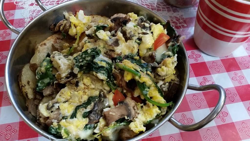 Old Mountain Inn | restaurant | 13132 CA-9, Boulder Creek, CA 95006, USA | 8313382211 OR +1 831-338-2211