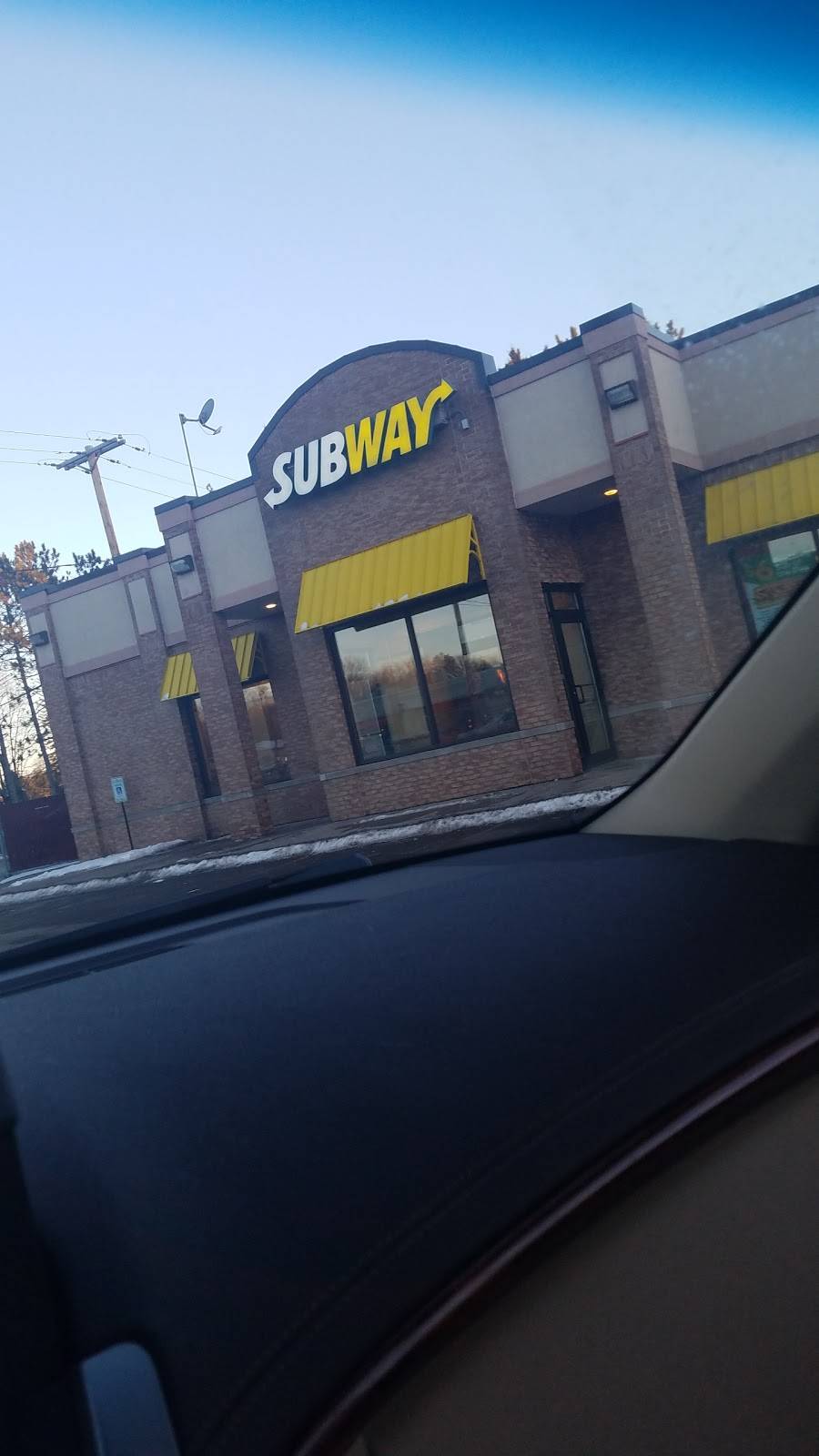 Subway Restaurants | restaurant | 1420 Kenwood Ave, Duluth, MN 55811, USA | 2187242722 OR +1 218-724-2722