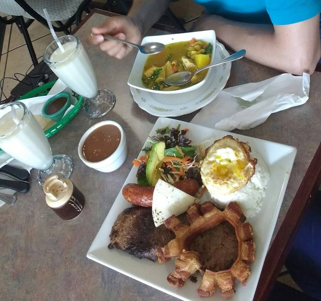 Aires De Colombia | restaurant | 64 West Post Road, White Plains, NY 10606, USA | 9142859717 OR +1 914-285-9717