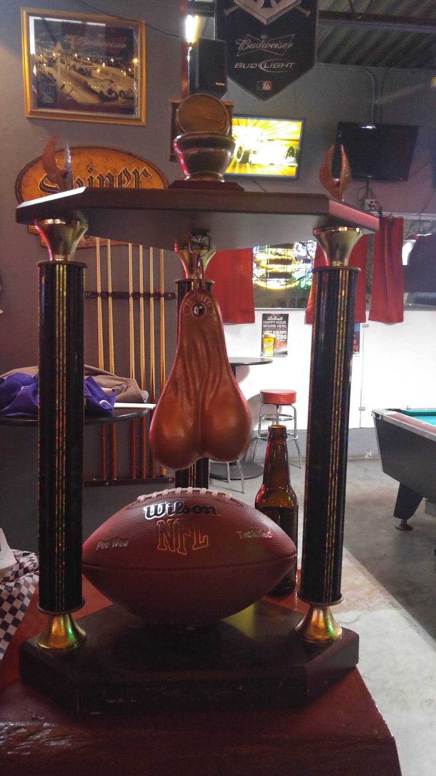 Harrys Inn the Heights | restaurant | 308 E 14th St, Elmira, NY 14903, USA | 6077340202 OR +1 607-734-0202