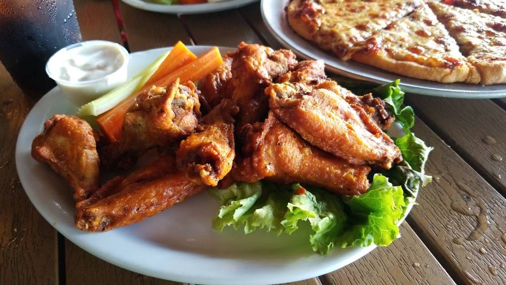 Lakeside Anchor Inn | restaurant | 2412 Floral Rd, Lantana, FL 33462, USA | 5618685900 OR +1 561-868-5900