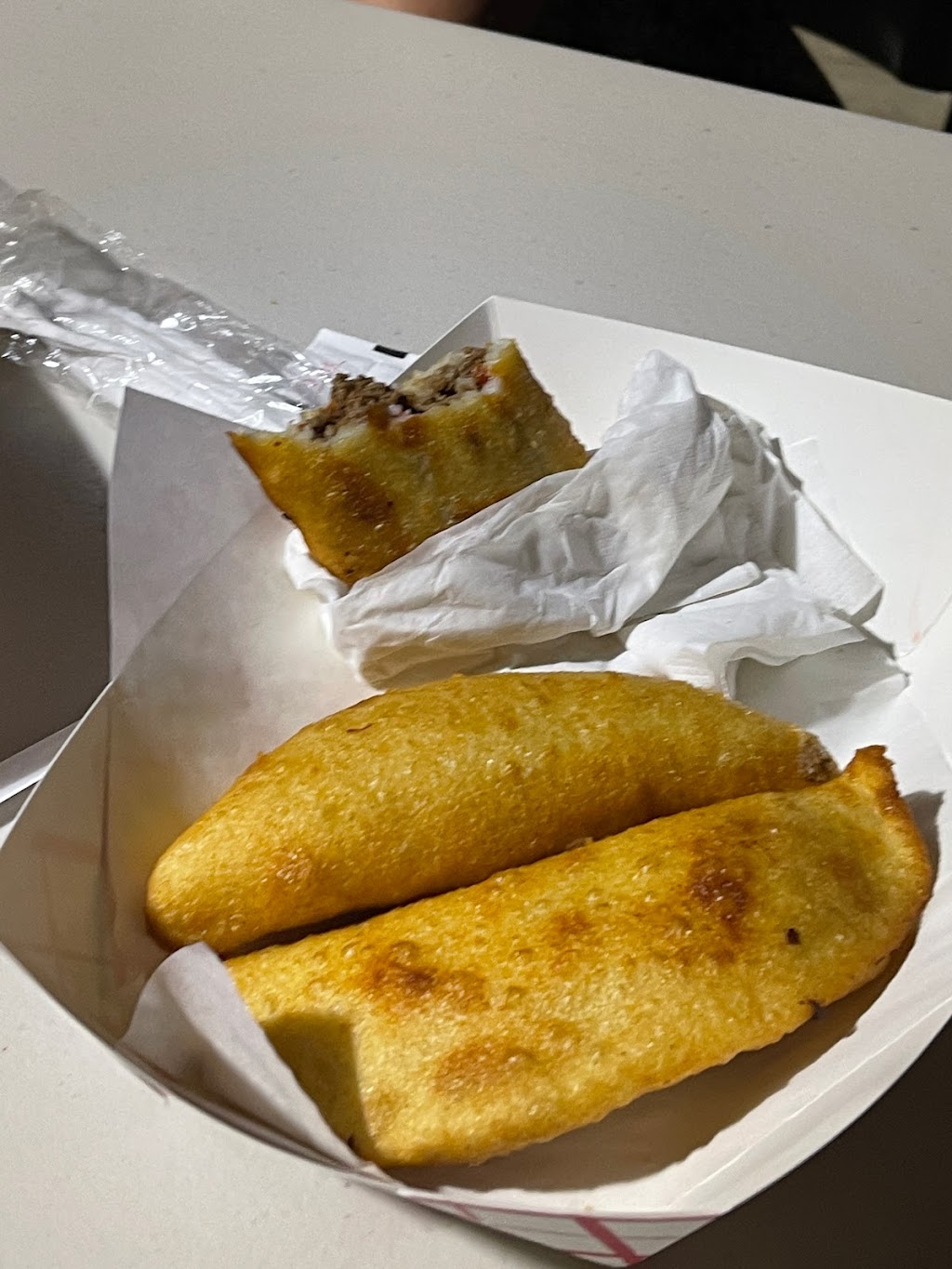 El Point Foodtruck | restaurant | 999 W Hallandale Beach Blvd, Hallandale Beach, FL 33009, USA | 7542010906 OR +1 754-201-0906