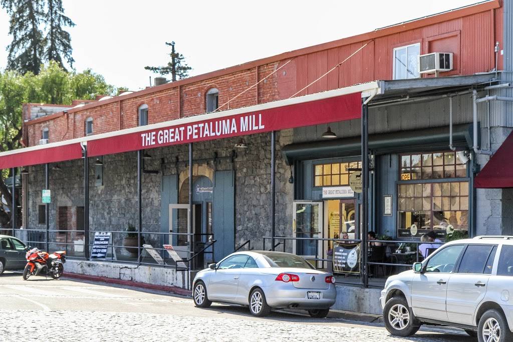 Wild Goat Bistro | restaurant | 6 Petaluma Blvd N, Petaluma, CA 94952, USA | 7076581156 OR +1 707-658-1156