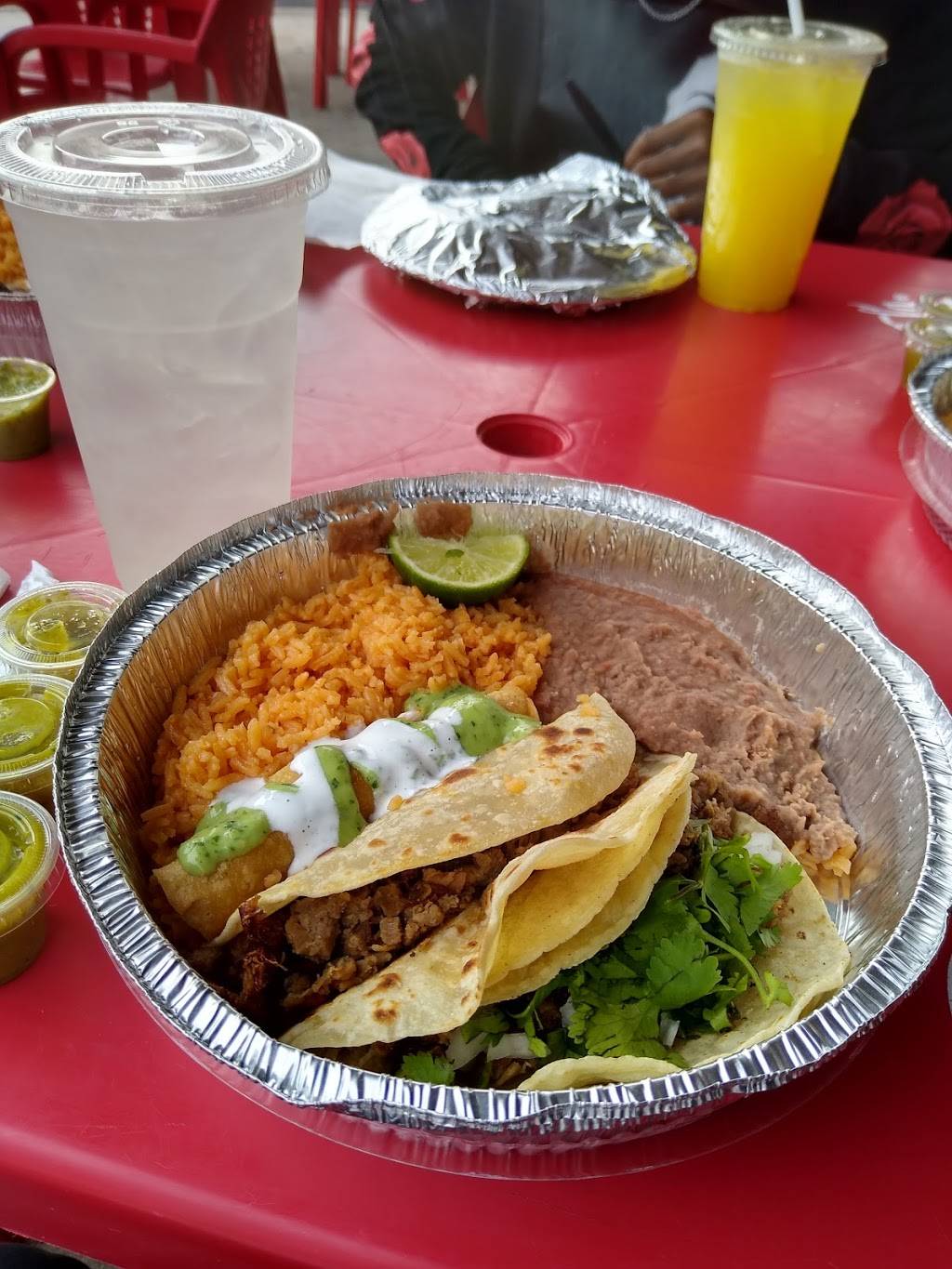 La Esquina | restaurant | 418 Hunt St, Houston, TX 77003, USA | 8329553118 OR +1 832-955-3118