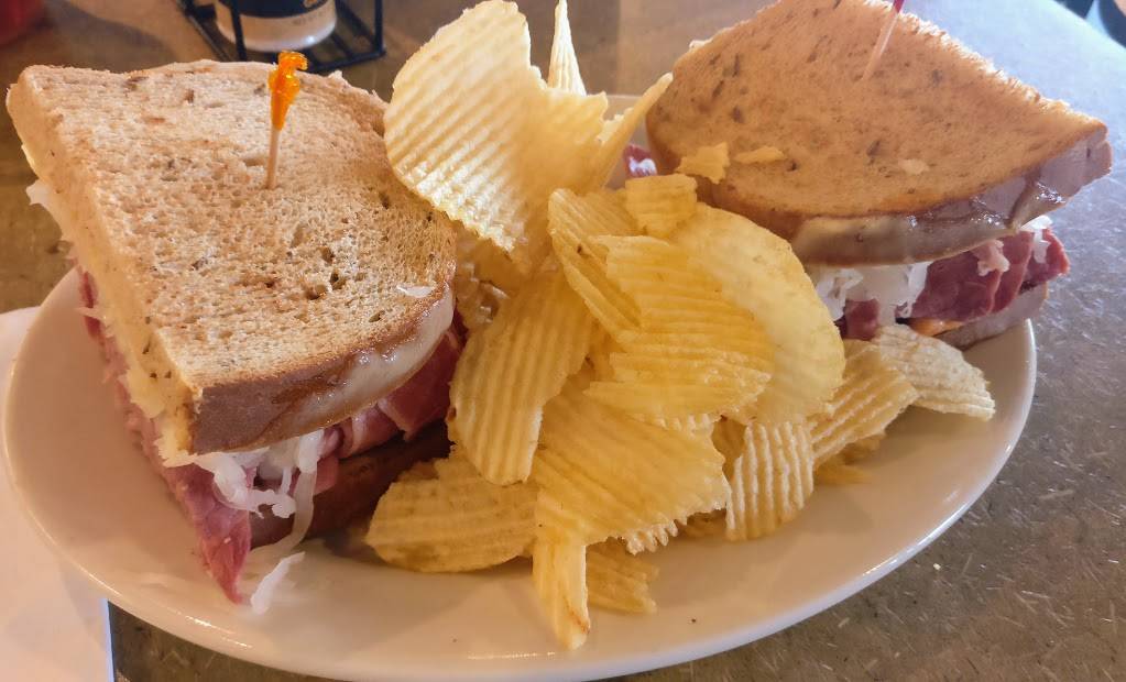 Jasons Deli | restaurant | 10605 N Scottsdale Rd Ste 101, Scottsdale, AZ 85254, USA | 4804433811 OR +1 480-443-3811