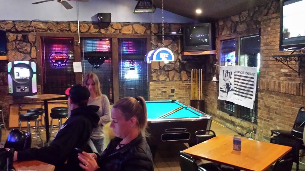 Kowals Bar & Grill | restaurant | 9401 S Roberts Rd, Oak Lawn, IL 60457, USA | 7085980835 OR +1 708-598-0835