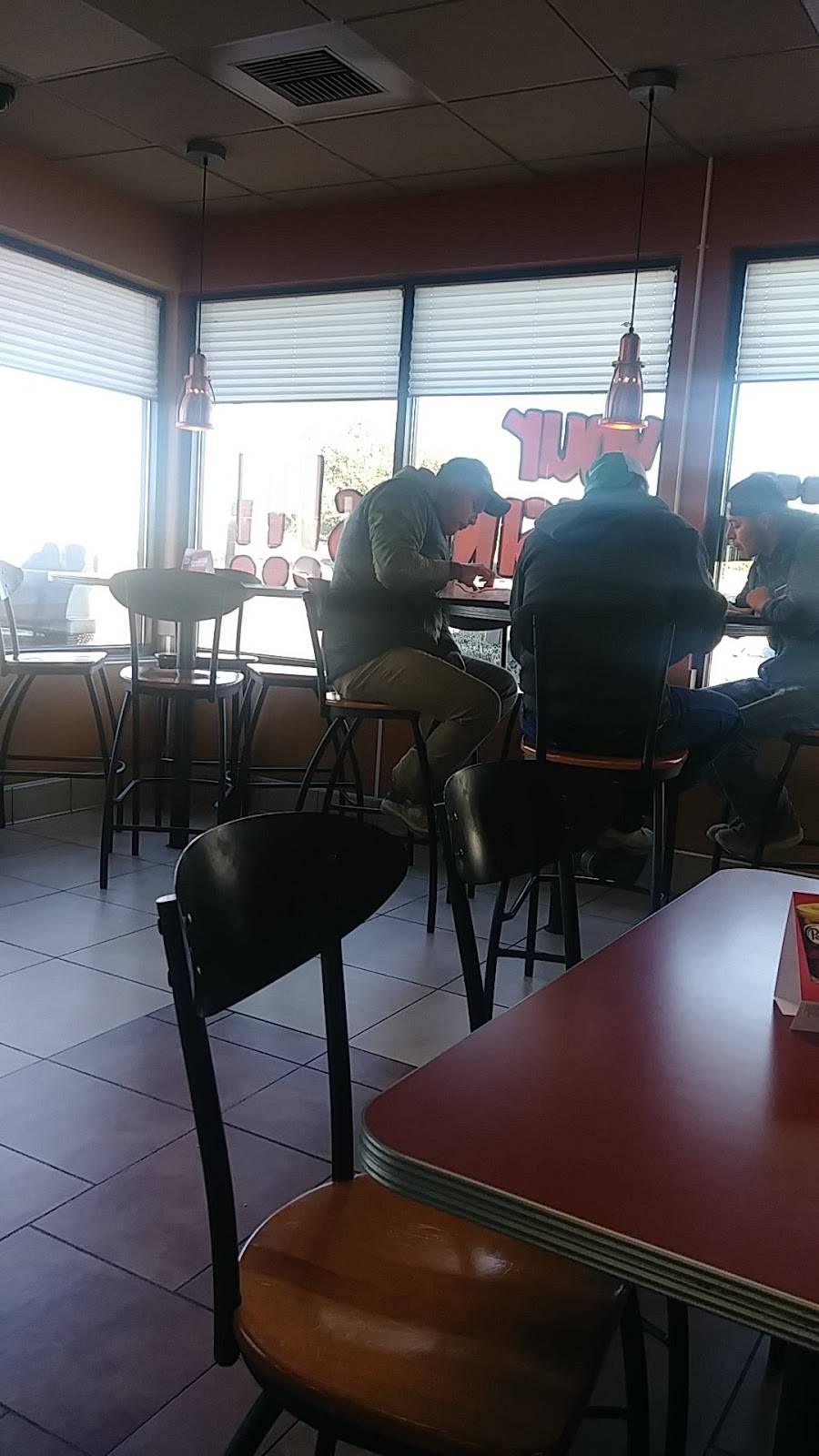 Jack in the Box | restaurant | 1204 N Hwy 77, Waxahachie, TX 75165, USA | 9729239323 OR +1 972-923-9323