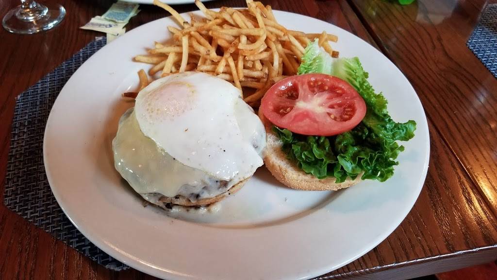 Mr. Smiths of Georgetown | restaurant | 3205 K St NW, Washington, DC 20007, USA | 2028995874 OR +1 202-899-5874