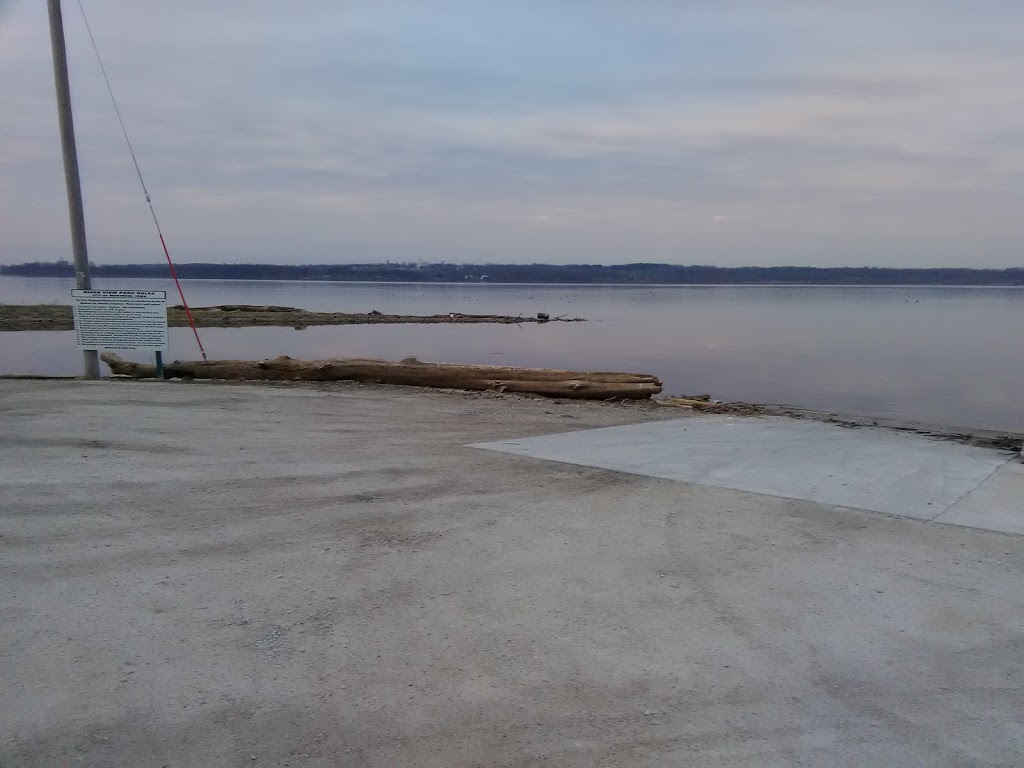 Kinnick On the River | restaurant | 1 Main St, Montrose, IA 52639, USA | 3194637293 OR +1 319-463-7293