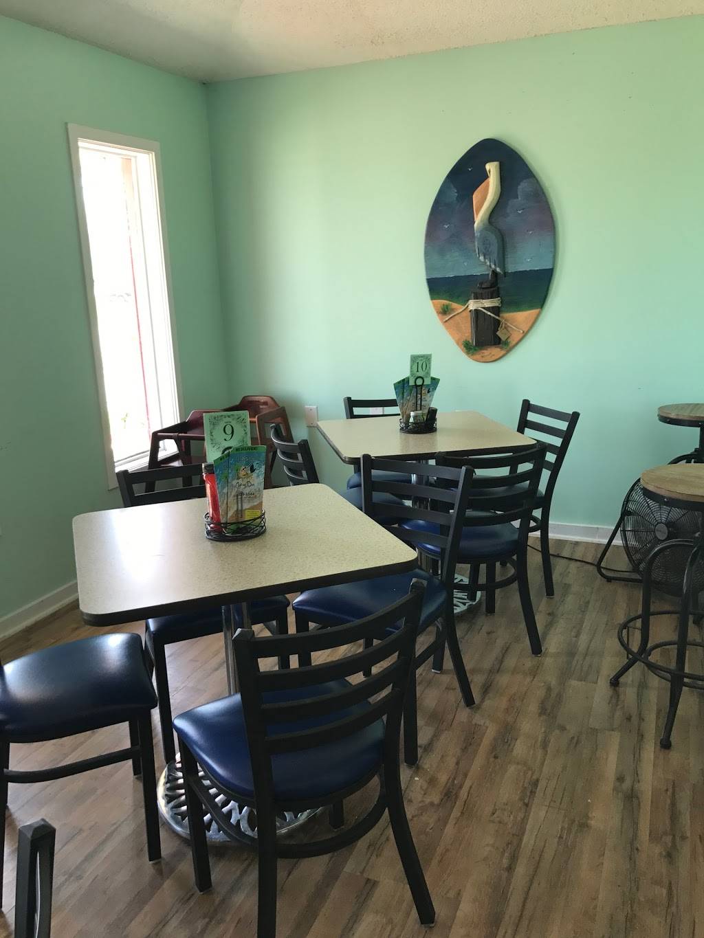 Beach Bums Grill & Bar | restaurant | 4021 Island Dr, North Topsail Beach, NC 28460, USA | 9103281044 OR +1 910-328-1044