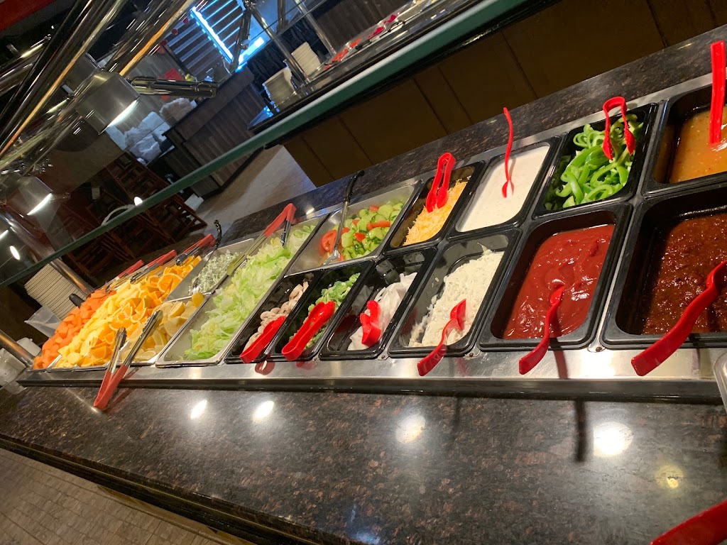 Flaming buffet | restaurant | 29583 Five Mile Rd #21, Livonia, MI 48154, USA | 7347445252 OR +1 734-744-5252
