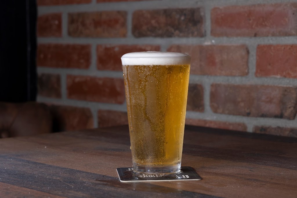 The Jolly Joker Tavern | restaurant | 5225 Kearny Villa Rd, San Diego, CA 92123, USA | 8586944201 OR +1 858-694-4201