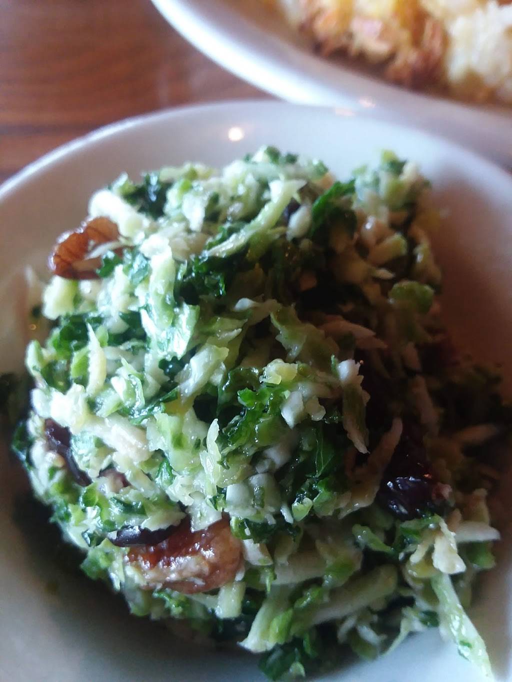 Cracker Barrel Old Country Store | restaurant | 502 Brock Dr, Bloomington, IL 61701, USA | 3098293155 OR +1 309-829-3155