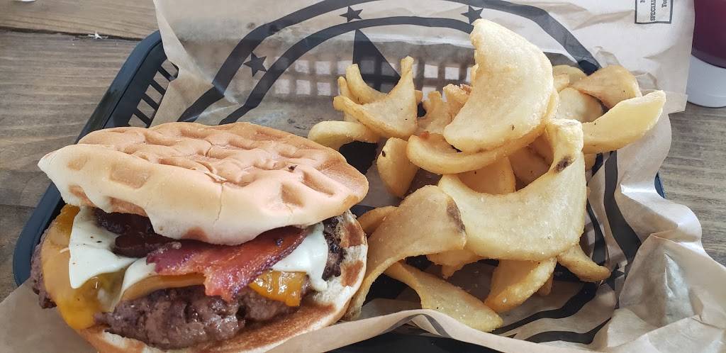 Texas Toast Breakfast & Burgers | restaurant | 3307 S Zarzamora St, San Antonio, TX 78225, USA | 2103329684 OR +1 210-332-9684