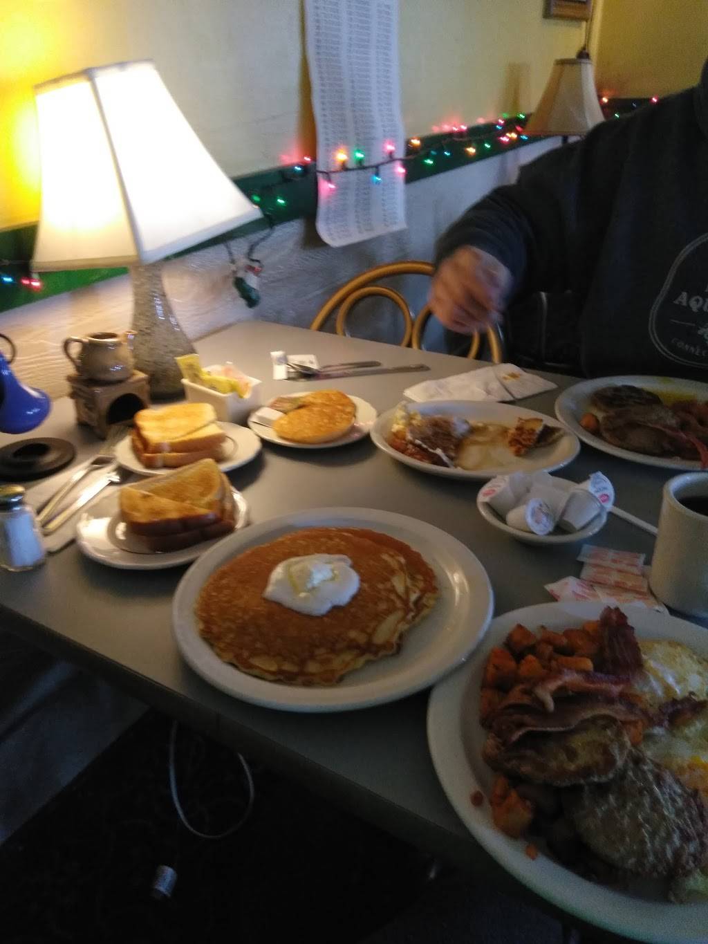 Simply Simons | restaurant | 481 Wilbur Ave, Swansea, MA 02777, USA | 5086755531 OR +1 508-675-5531