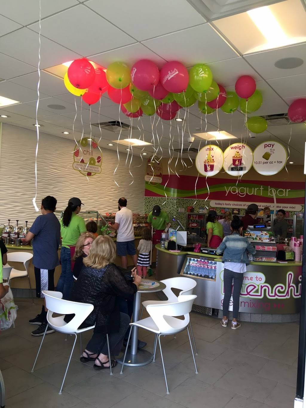 Menchies Frozen Yogurt | bakery | 4929 Eagle Rock Blvd, Los Angeles, CA 90041, USA | 3237390133 OR +1 323-739-0133
