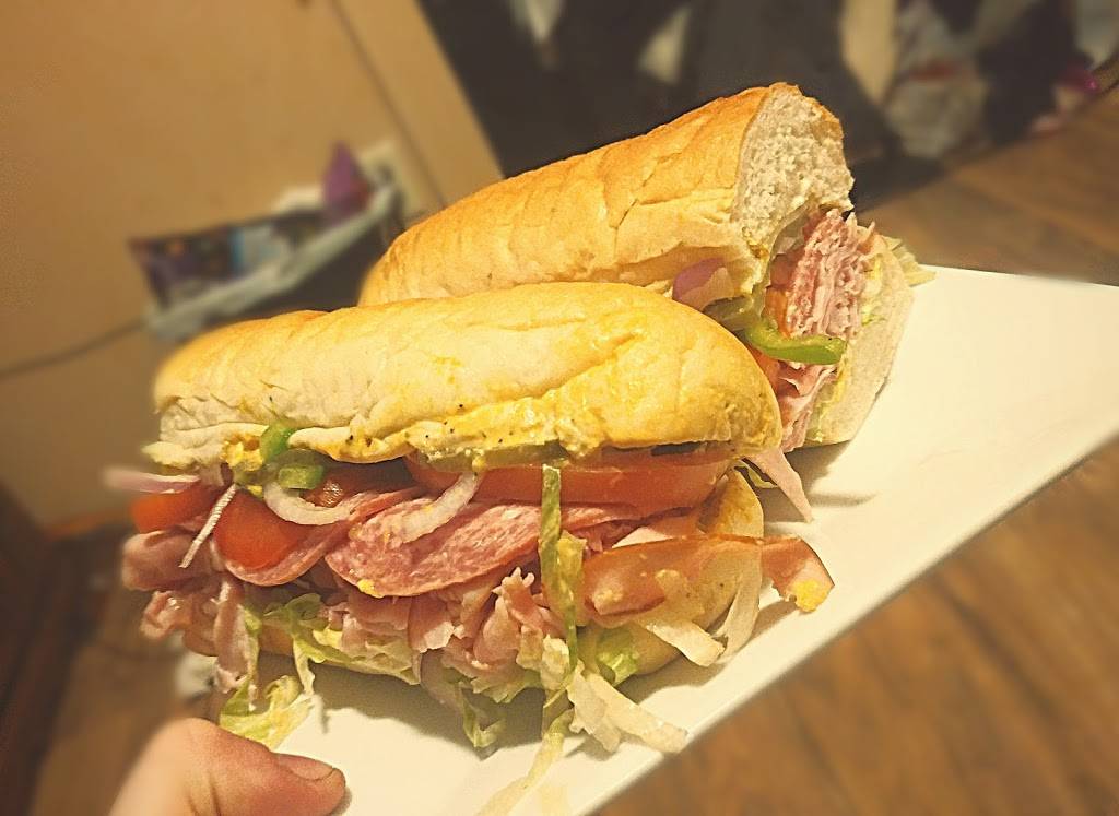 Hoagies Pizza & Pasta | restaurant | 112 Center Rd, Essex Junction, VT 05452, USA | 8028794934 OR +1 802-879-4934