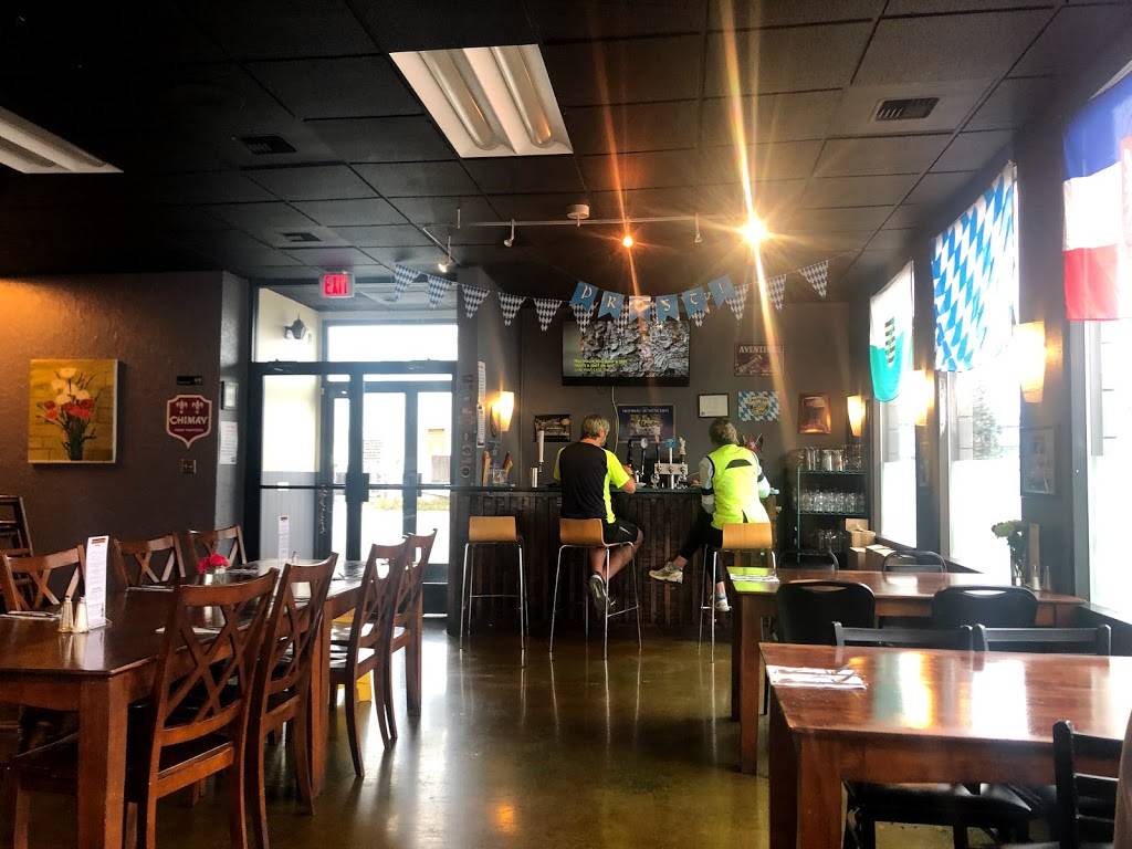 West Berlin | restaurant | 4133 Mountain View Dr, Anchorage, AK 99508, USA | 9072777600 OR +1 907-277-7600