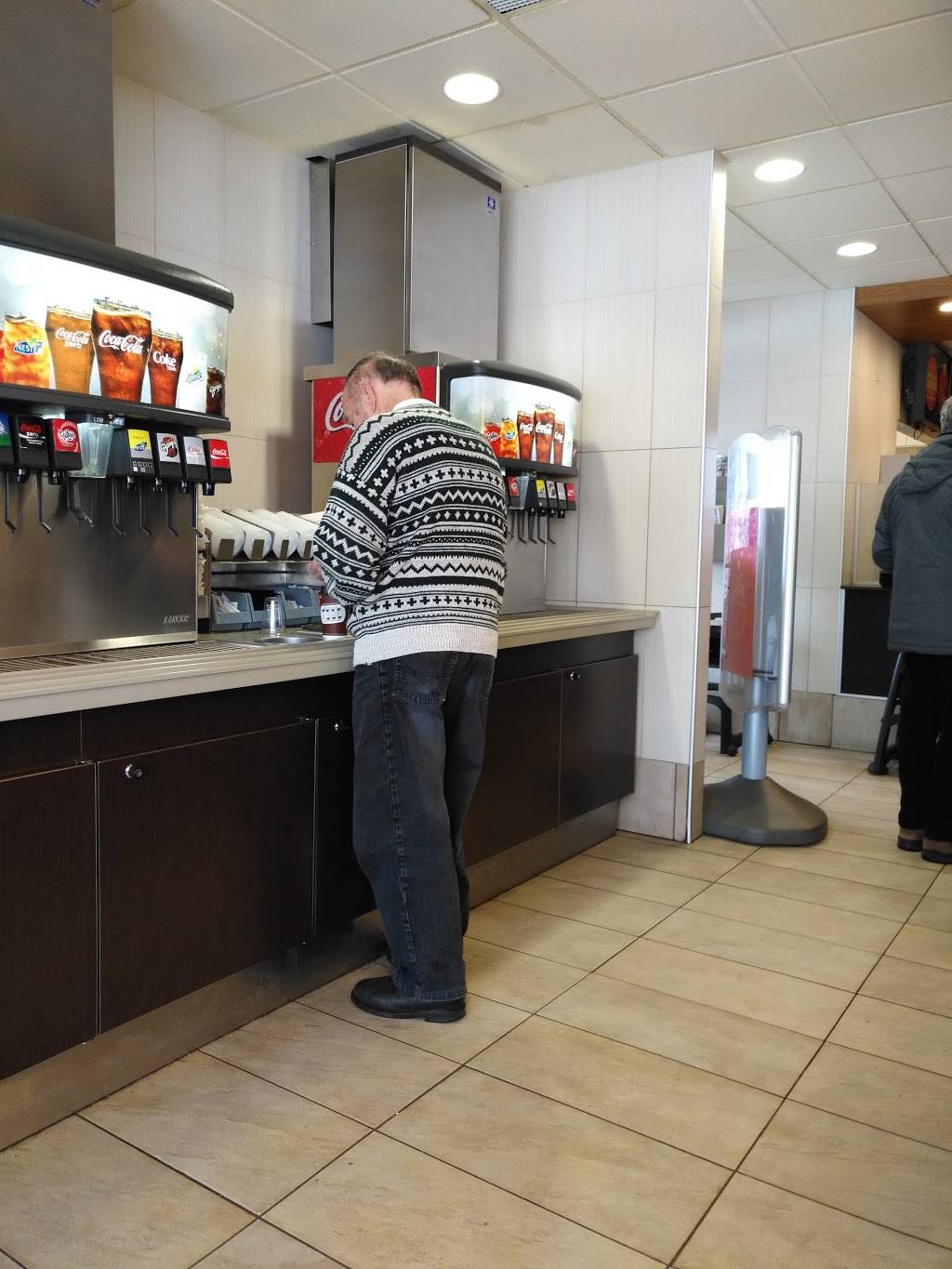 McDonalds | cafe | 193 Rue Fusey, Trois-Rivières, QC G8T 2W1, Canada | 8193738200 OR +1 819-373-8200