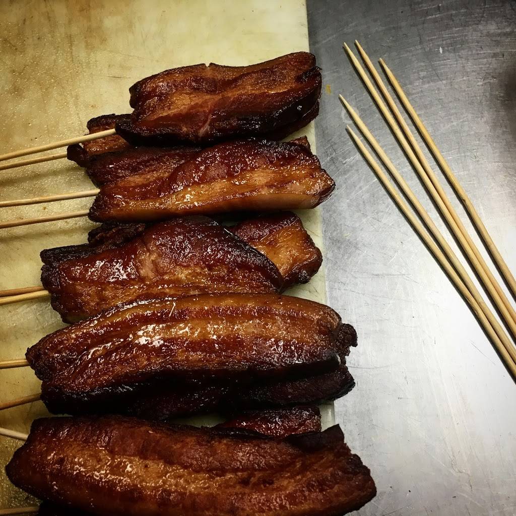 Caputis Sheridan Pub | restaurant | 2351 Sheridan Dr, Tonawanda, NY 14150, USA | 7168369758 OR +1 716-836-9758