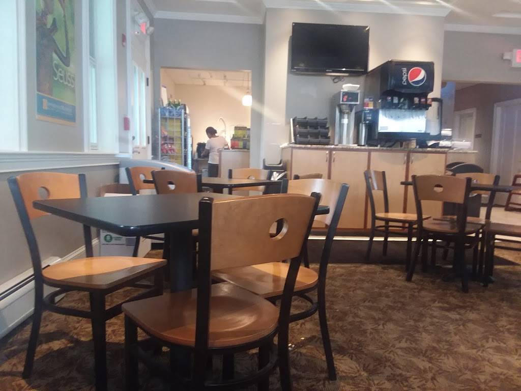 Blake House Café | cafe | 21 Edwards St, Springfield, MA 01103, USA | 4137792199 OR +1 413-779-2199