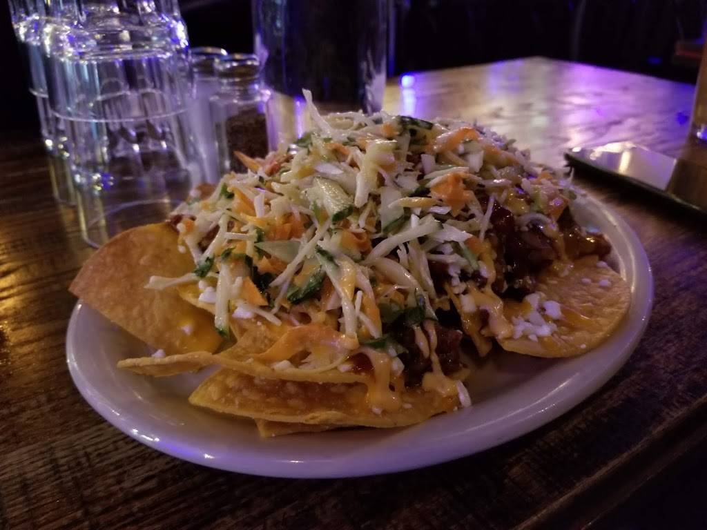 Commercial Taphouse and Grill | restaurant | 111 N Robinson St, Richmond, VA 23220, USA | 8043596658 OR +1 804-359-6658