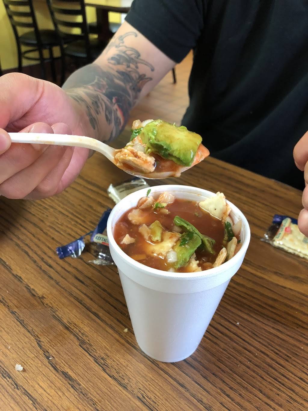 Mariscos Jalisco | restaurant | 753 E Holt Ave, Pomona, CA 91767, USA | 9096346808 OR +1 909-634-6808