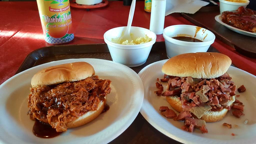 Southwest Pit BBQ | meal delivery | 1601 P St, Lincoln, NE 68508, USA | 4024051000 OR +1 402-405-1000