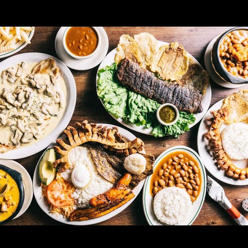 La Ruana Paisa Restaurant & Bar | restaurant | 92-03 37th Ave, Queens, NY 11372, USA | 7185078191 OR +1 718-507-8191