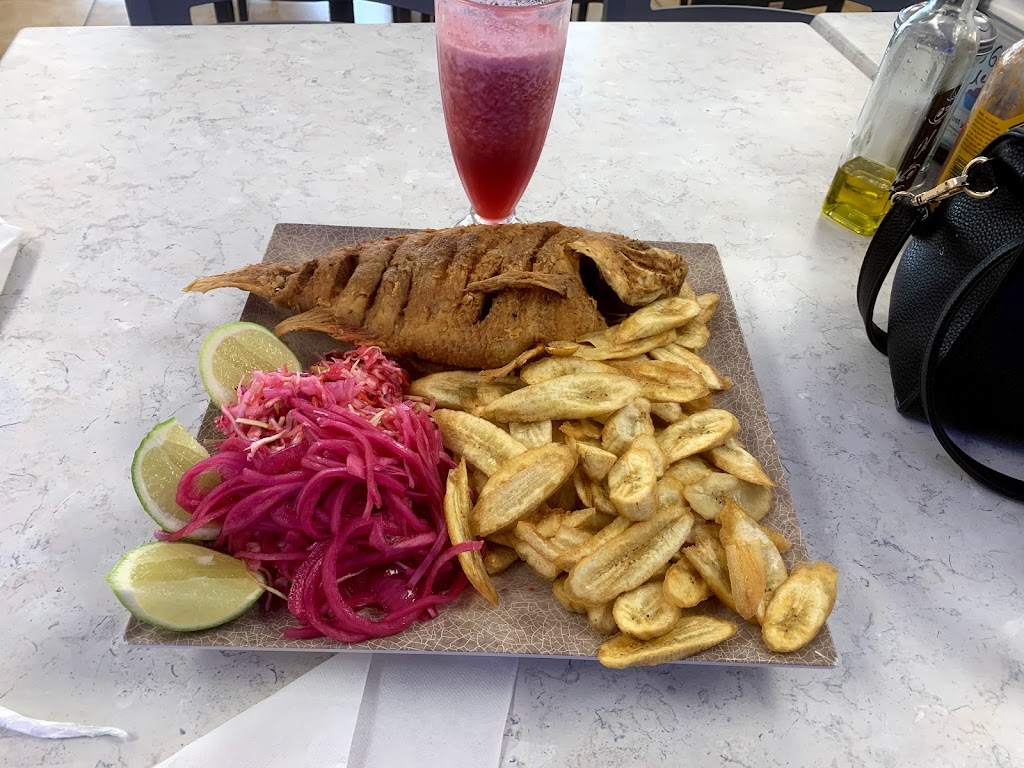 Altas Café Restaurante | restaurant | 835 NW 37th Ave, Miami, FL 33125, USA | 7864640844 OR +1 786-464-0844