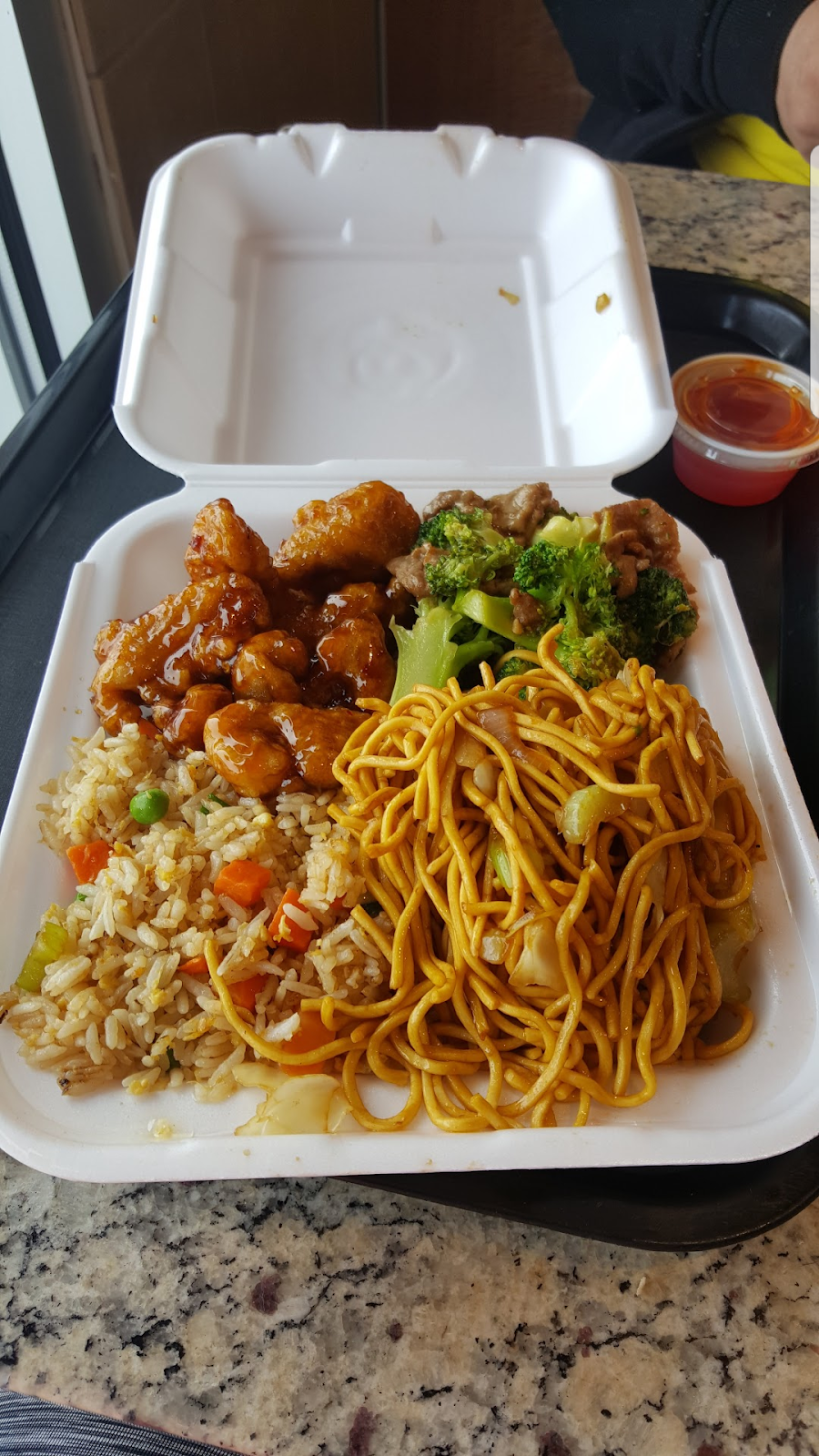 Panda Express | meal takeaway | 8064 E Broad St, Reynoldsburg, OH 43068, USA | 6148569670 OR +1 614-856-9670