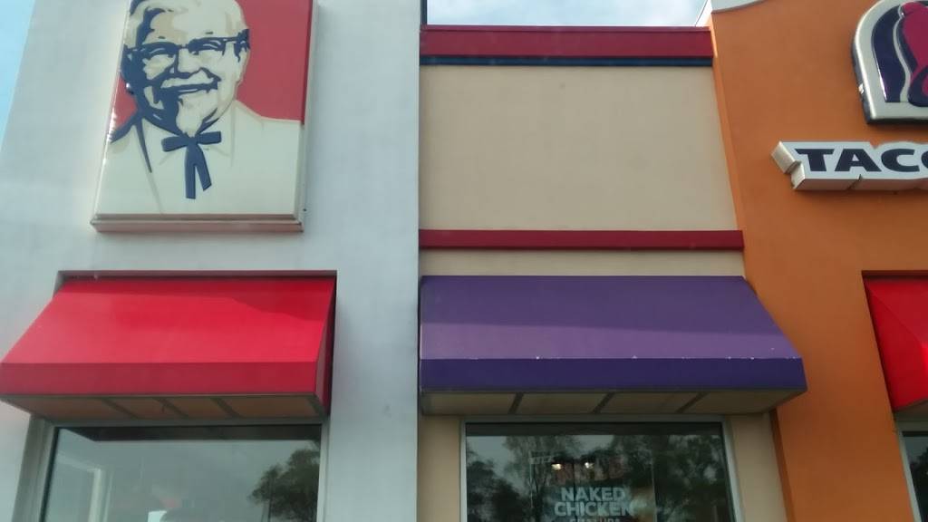 KFC | restaurant | 241 US Highway 6, South Dr, Ligonier, IN 46767, USA | 2608949788 OR +1 260-894-9788