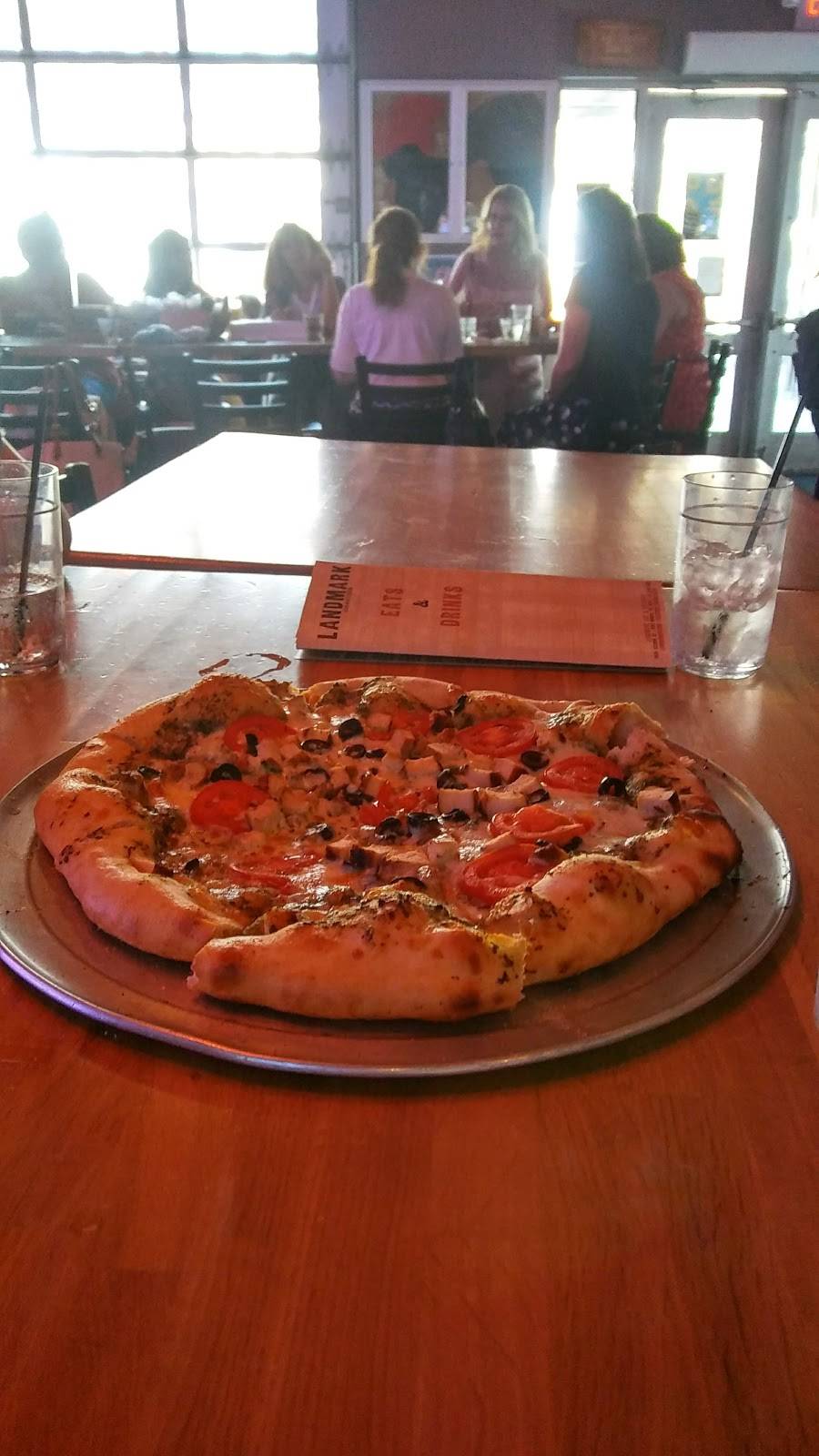 Landmark Bar & Kitchen | restaurant | 3008 Bledsoe St, Fort Worth, TX 76107, USA | 8179841166 OR +1 817-984-1166