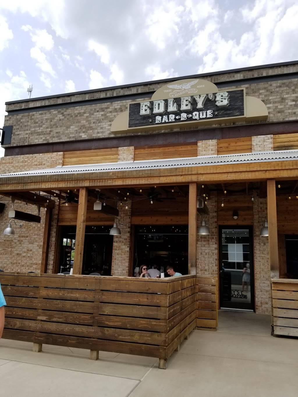 Edleys Bar-B-Que | restaurant | 114 Summit At Fritz Farm #110, Lexington, KY 40517, USA | 8595234668 OR +1 859-523-4668