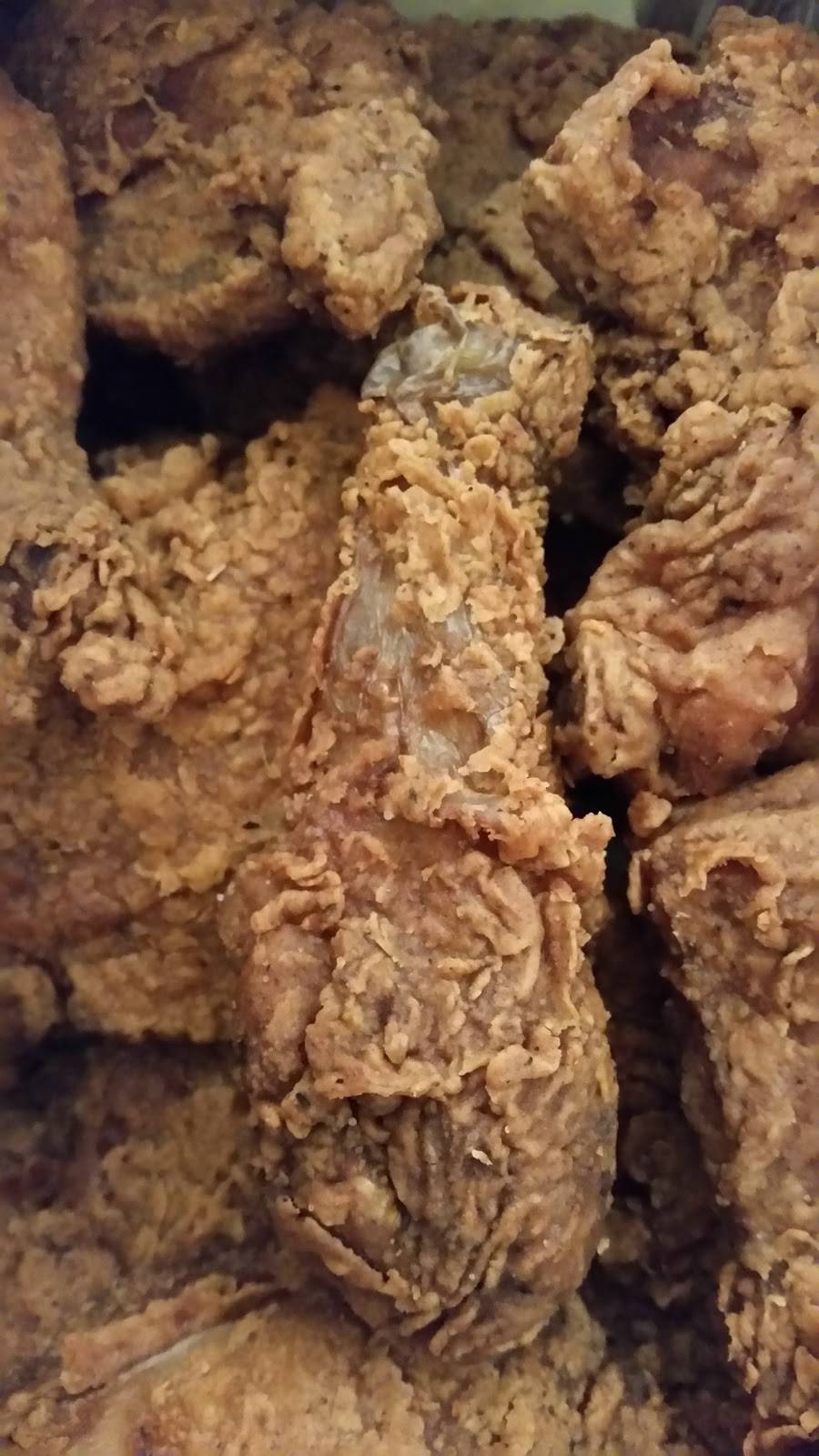 Louisiana Fried Chicken Victorville,CA | restaurant | 15329 Palmdale Rd, Victorville, CA 92392, USA | 7602419200 OR +1 760-241-9200