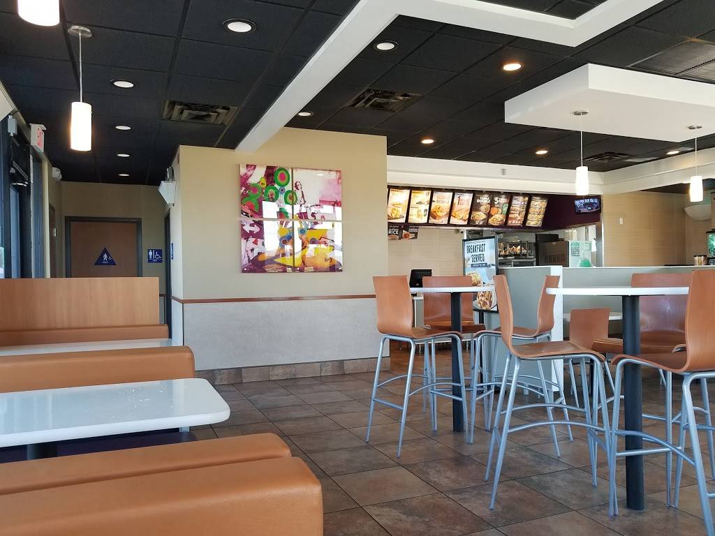 Taco Bell | meal takeaway | 43466 CA-74, Hemet, CA 92544, USA | 9519270166 OR +1 951-927-0166