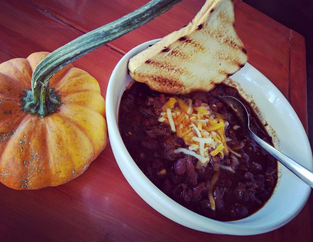 Bootleggin BBQ Tavern | restaurant | 1933 Washington Ave, St. Louis, MO 63103, USA | 3142415999 OR +1 314-241-5999