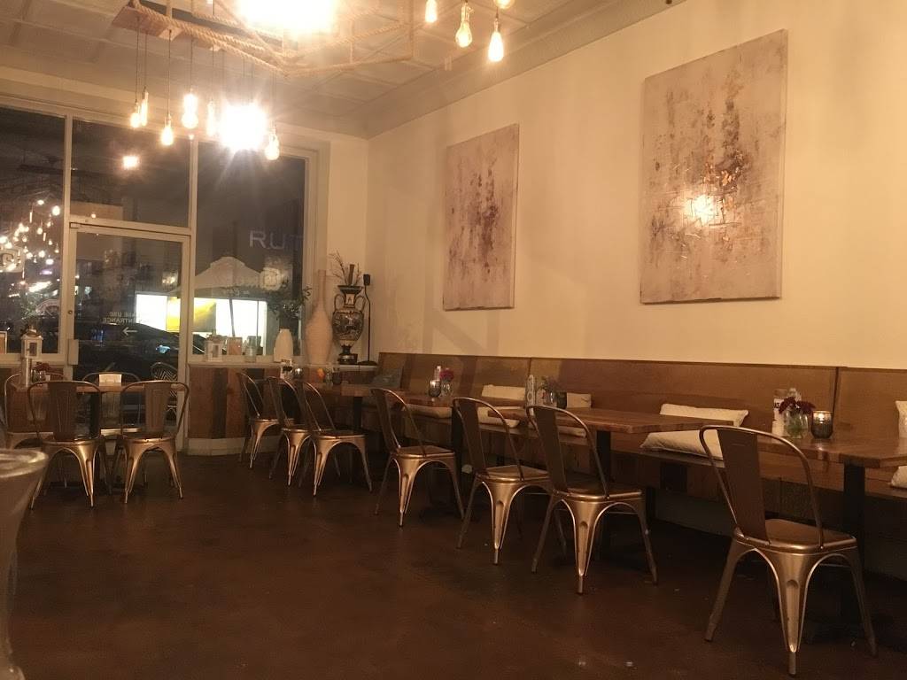 Greek On Cary | restaurant | 3107 W Cary St, Richmond, VA 23221, USA | 8042577277 OR +1 804-257-7277