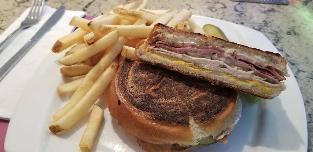 JoJos Tavern | restaurant | 2677 Nottingham Way, Trenton, NJ 08619, USA | 6095862678 OR +1 609-586-2678