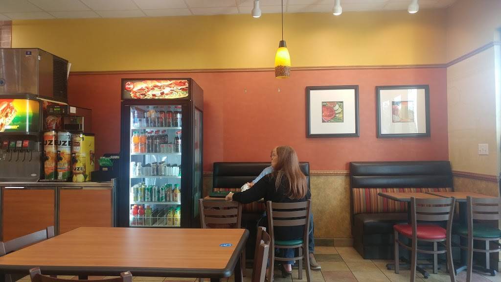 Subway | restaurant | 428 Del Prado Blvd N, Cape Coral, FL 33909, USA | 2395735101 OR +1 239-573-5101