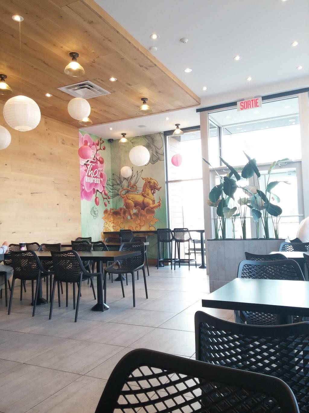 Thai Express | restaurant | 4620 Desserte Sud Laval (A-440) O, Laval, QC H7T 2Z8, Canada | 4506872555 OR +1 450-687-2555