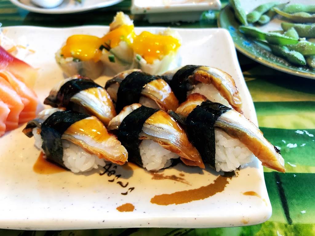 Taka Sushi | restaurant | 340 Eagle St W, Newmarket, ON L3Y 7M9, Canada | 9058365000 OR +1 905-836-5000