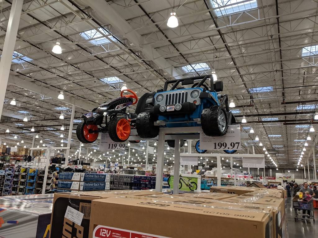 Costco Food Court | meal takeaway | 1255 NE 48th Ave, Hillsboro, OR 97124, USA | 5036812800 OR +1 503-681-2800