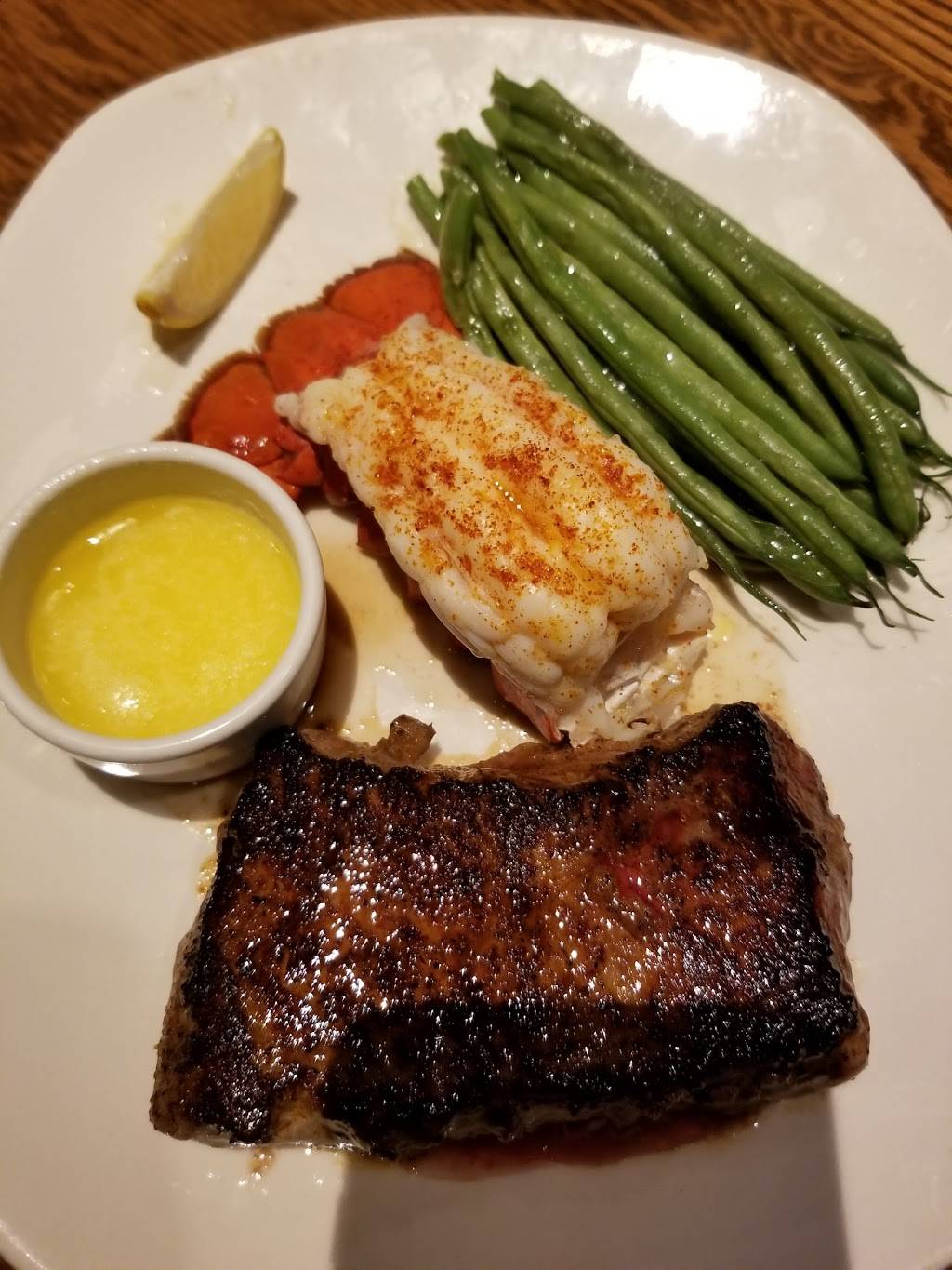 Outback Steakhouse | restaurant | 710 N US-441, The Villages, FL 32159, USA | 3524302590 OR +1 352-430-2590